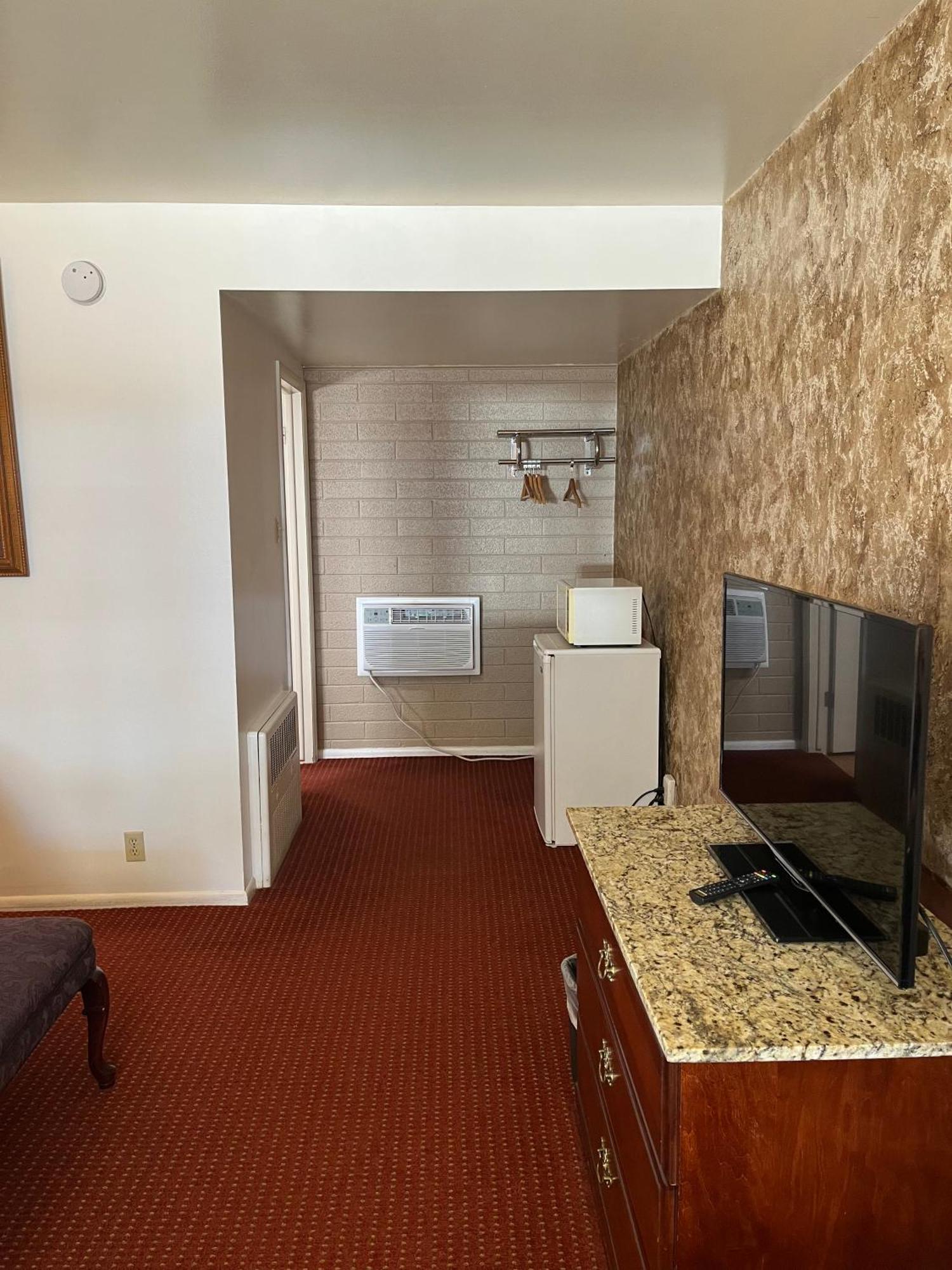 Delano Motel & Rv Park Beaver Room photo